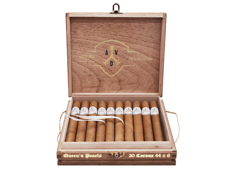 ADVentura The Royal Return Queen's Pearls Corona